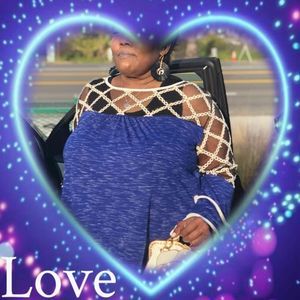 Meet your Posher, Danya b.